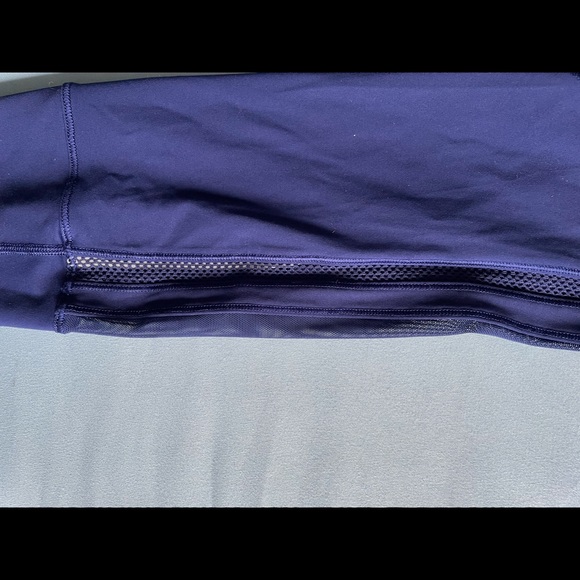 Lululemon Mesh Panel Pant - Picture 3 of 7